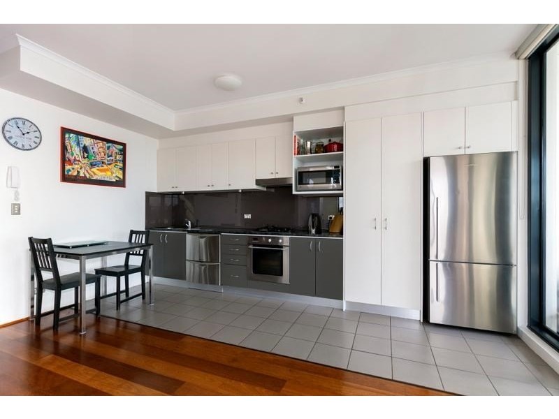 1101/221-229 Sydney Park Road, Erskineville NSW 2043