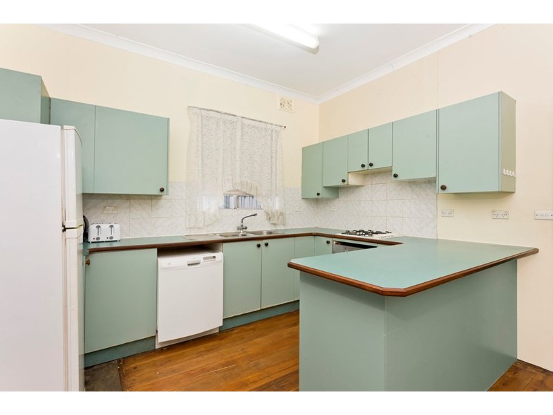 70 Unwins Bridge Road, St Peters NSW 2044