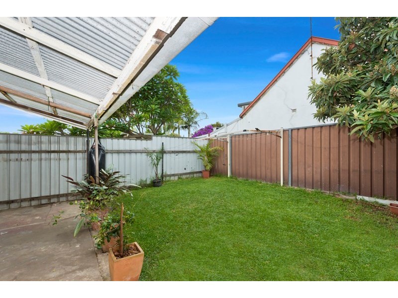 70 Unwins Bridge Road, St Peters NSW 2044