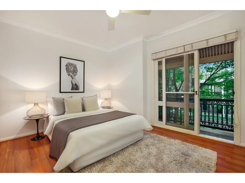 62 Park Street, Erskineville NSW 2043