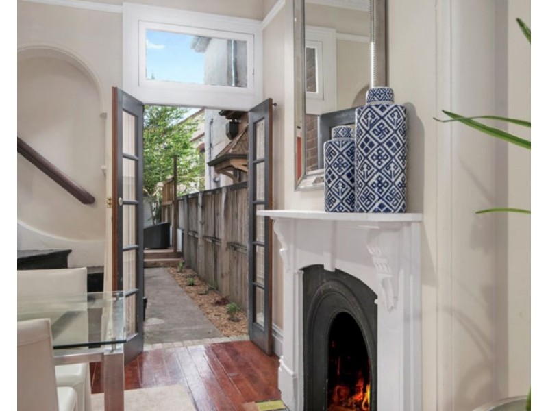 18 Cavendish Street, Enmore NSW 2042