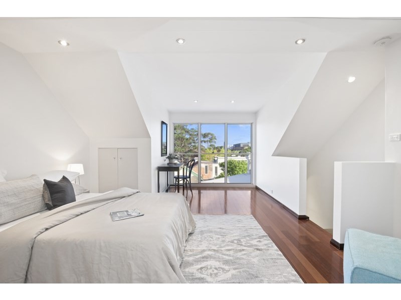 3 St John Street, Newtown NSW 2042