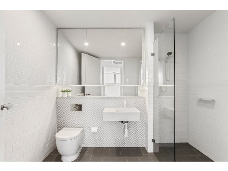 708/70 Macdonald Street, Erskineville NSW 2043