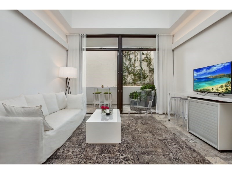 131/18 Danks Street, Waterloo NSW 2017