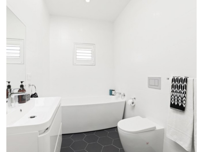 8 Silver Street, Marrickville NSW 2204