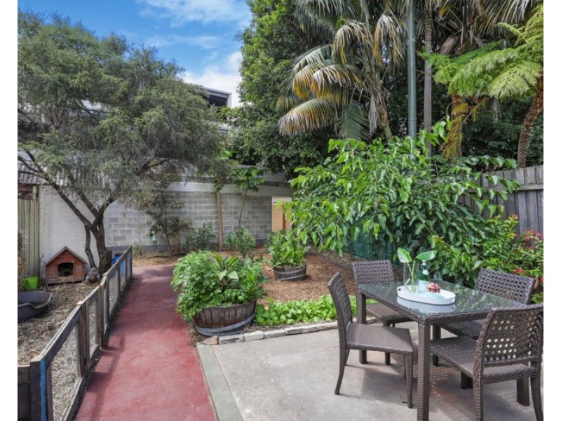 32 Crown Street, St Peters NSW 2044