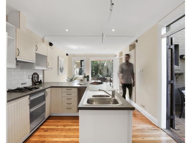 33 Simmons Street, Enmore NSW 2042