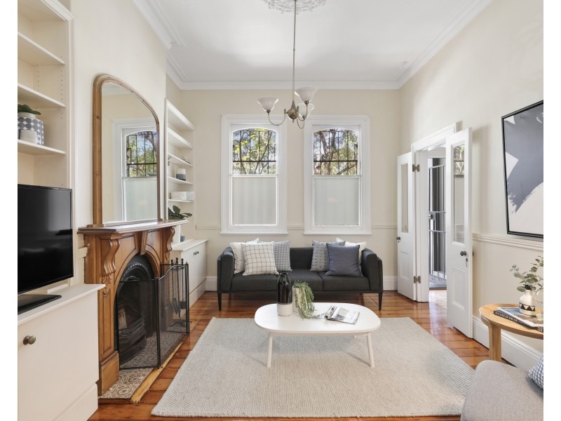 33 Simmons Street, Enmore NSW 2042