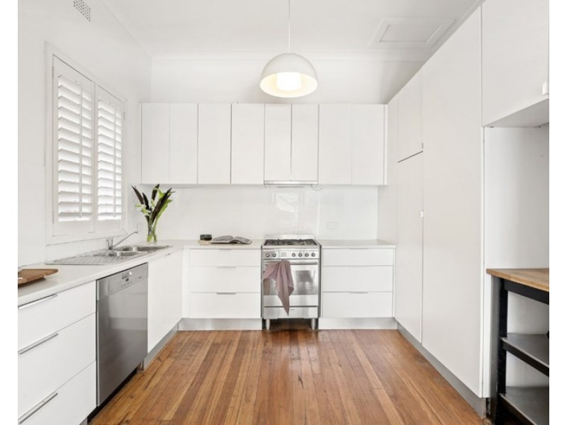 11 Kingston Road, Camperdown NSW 2050