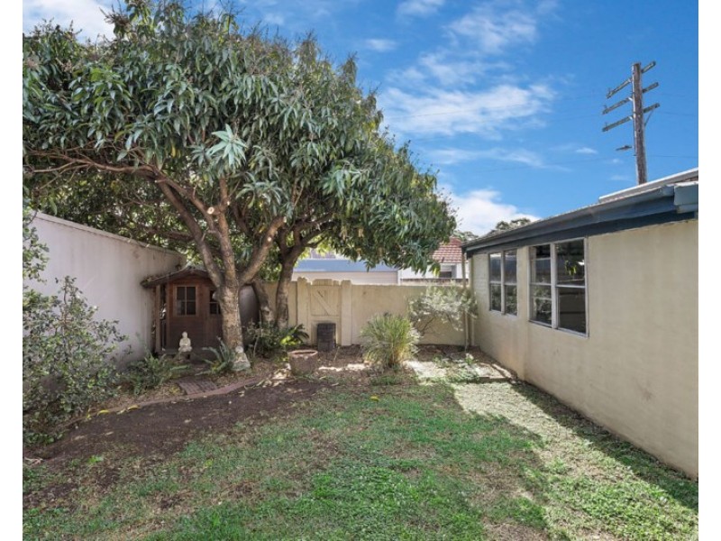 11 Kingston Road, Camperdown NSW 2050