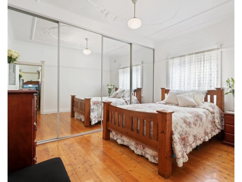 2 Windsor Avenue, Croydon Park NSW 2133