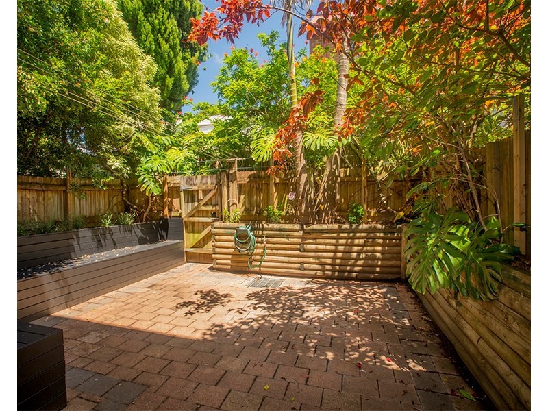 2/2 Pitt Street, Redfern NSW 2016