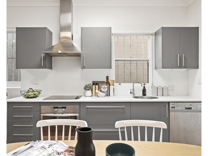 32 Holdsworth Street, Newtown NSW 2042