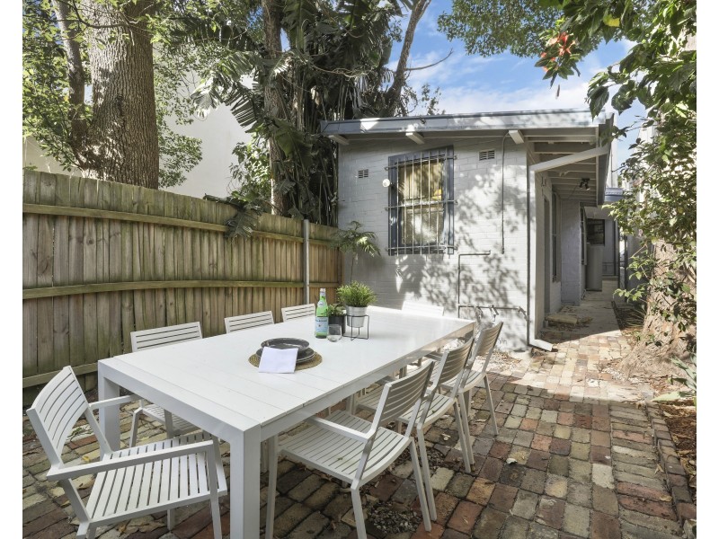 11 College Street, Newtown NSW 2042