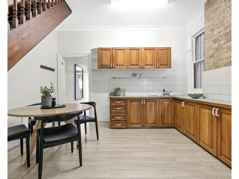 11 College Street, Newtown NSW 2042