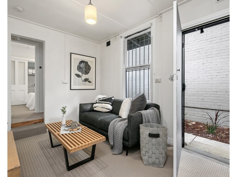 11 College Street, Newtown NSW 2042