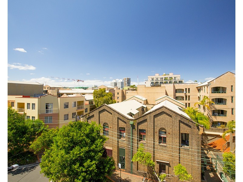 29/82 Myrtle Street, Chippendale NSW 2008