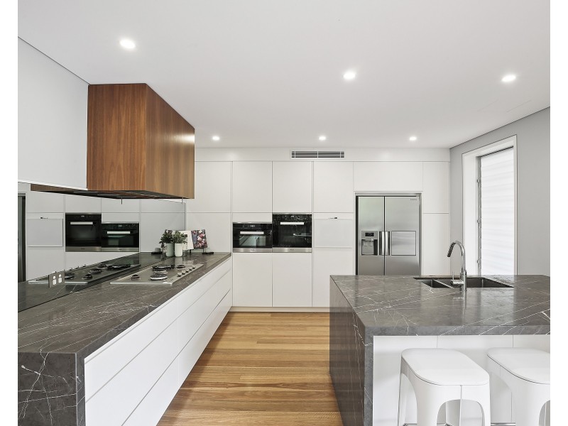 2 London Street, Enmore NSW 2042