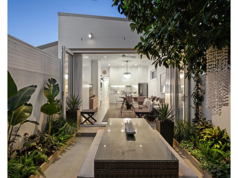 123 Victoria Street, Alexandria NSW 2015