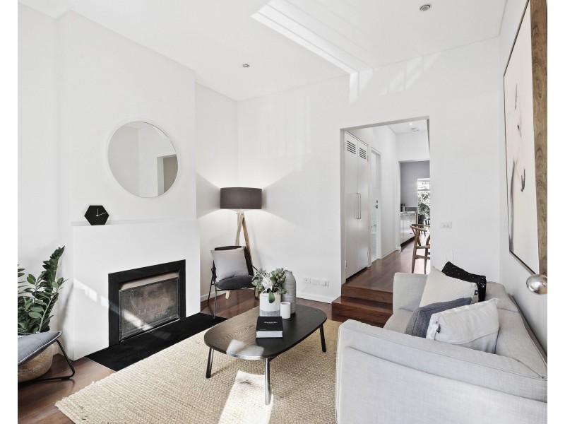 83 Boronia Street, Redfern NSW 2016