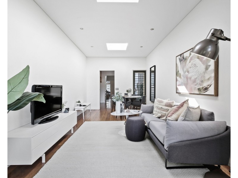 83 Boronia Street, Redfern NSW 2016