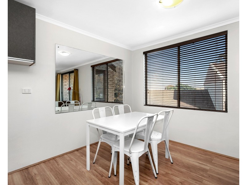 24/4 Goodlet Street (enter via Belvoir Street), Surry Hills NSW 2010