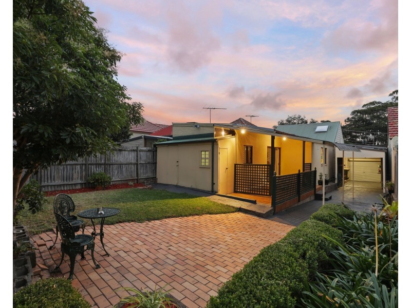 12 William Street, Tempe NSW 2044