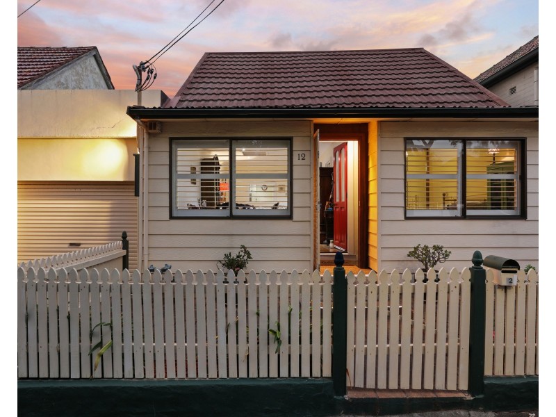12 William Street, Tempe NSW 2044