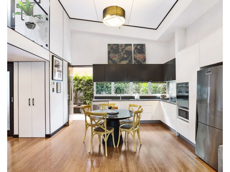 19/9-15 Danks Street, Waterloo NSW 2017