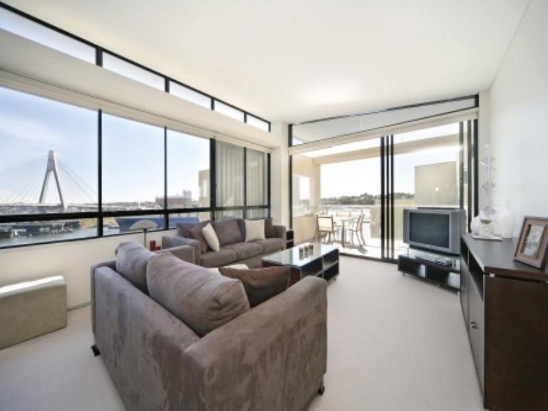 801/15-25 Refinery Drive, Pyrmont NSW 2009