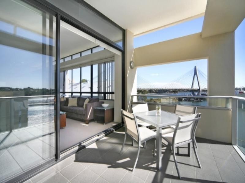 801/15-25 Refinery Drive, Pyrmont NSW 2009