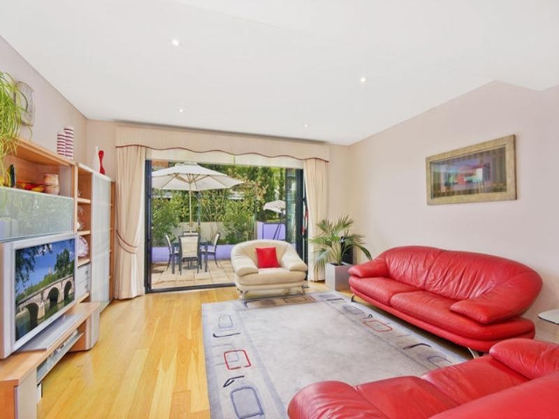 4 Morris Grove, Zetland NSW 2017