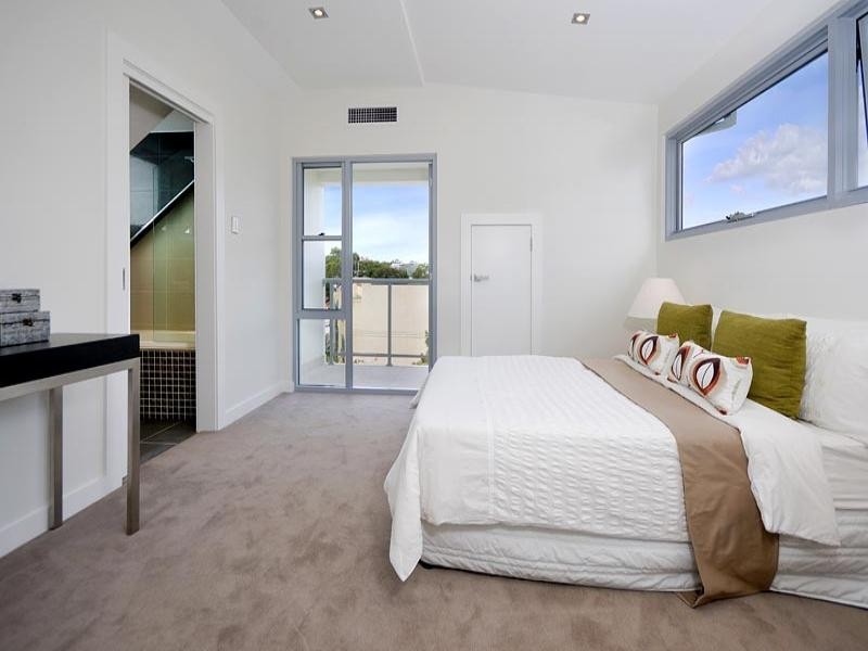 136 Rochford Street, Erskineville NSW 2043