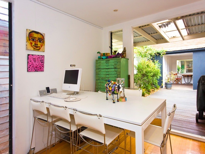 10 John Street, Erskineville NSW 2043