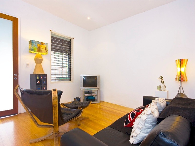 10 John Street, Erskineville NSW 2043