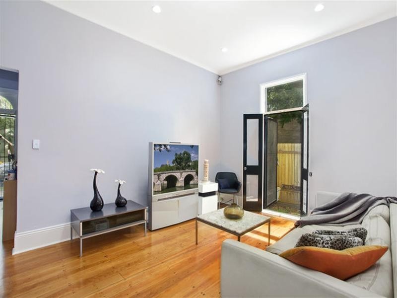 2 Hansard Street, Zetland NSW 2017