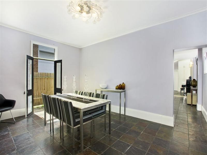 2 Hansard Street, Zetland NSW 2017