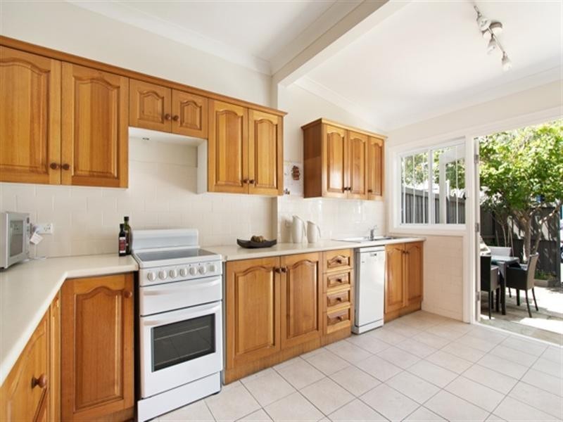 16 Fulham Street, Newtown NSW 2042