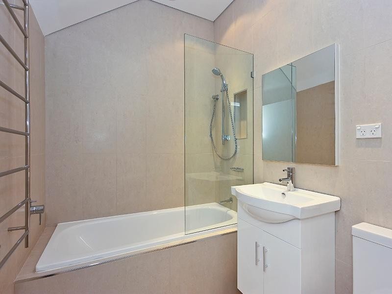 4 Colbourne Avenue, Glebe NSW 2037