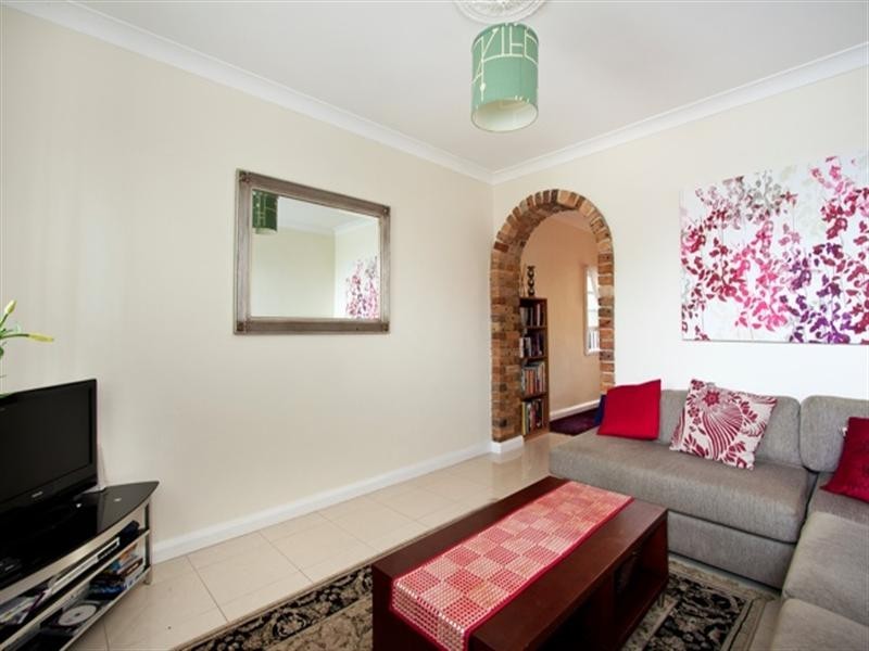 33 Devine Street, Erskineville NSW 2043