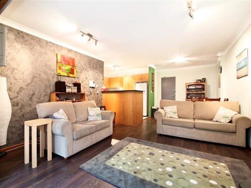 2/11-17 Wyndham Street, Alexandria NSW 2015