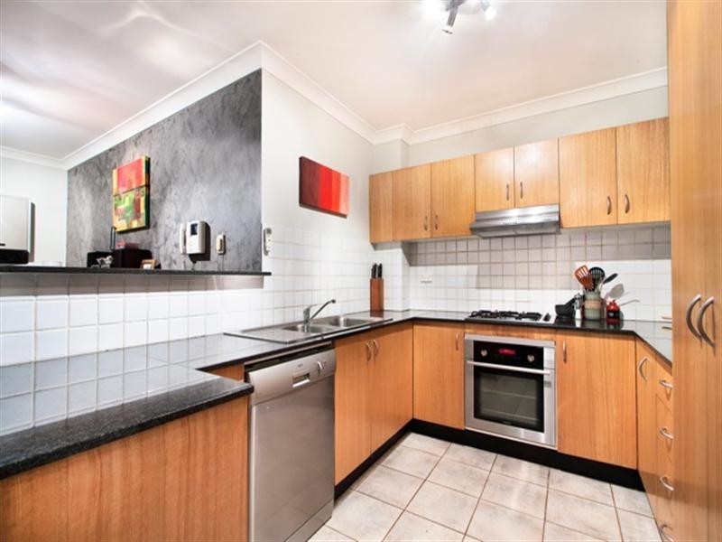 2/11-17 Wyndham Street, Alexandria NSW 2015