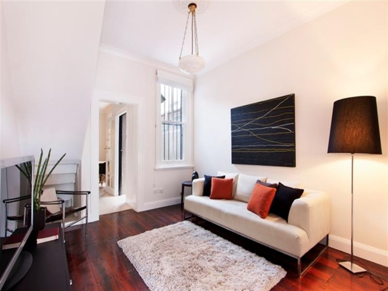 83 Railway Parade, Erskineville NSW 2043