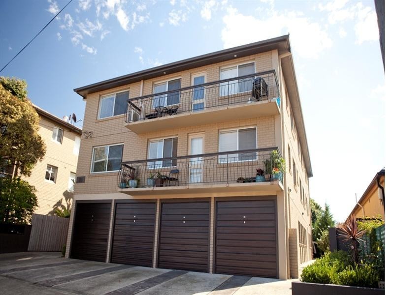 1/12 Edward Street, Botany NSW 2019