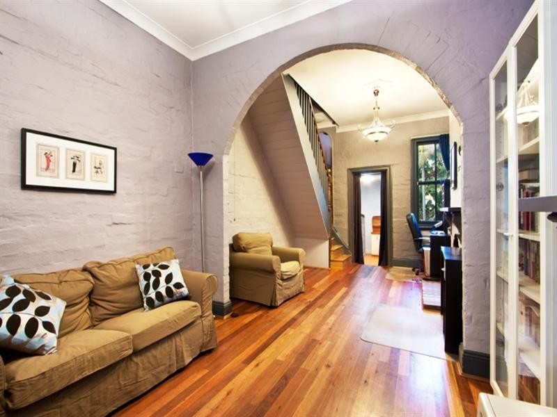 122 Gowrie Street, Newtown NSW 2042