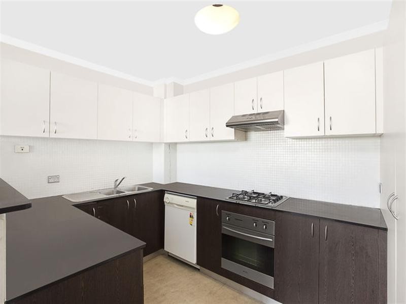 18/4 Gillespie Avenue, Alexandria NSW 2015