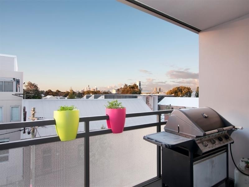 34/2 Coulson Street, Erskineville NSW 2043