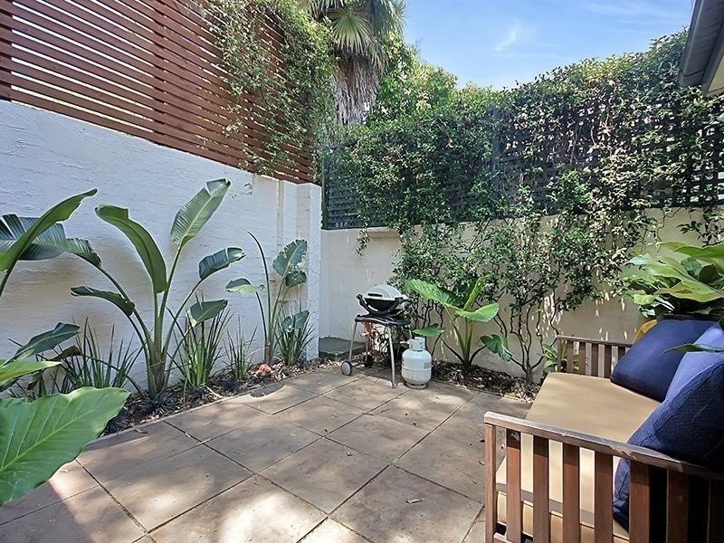 12 Alexander Street, Surry Hills NSW 2010