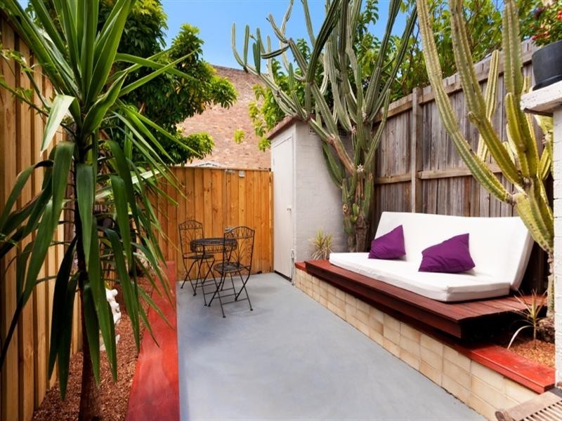 15 Council Street, St Peters NSW 2044