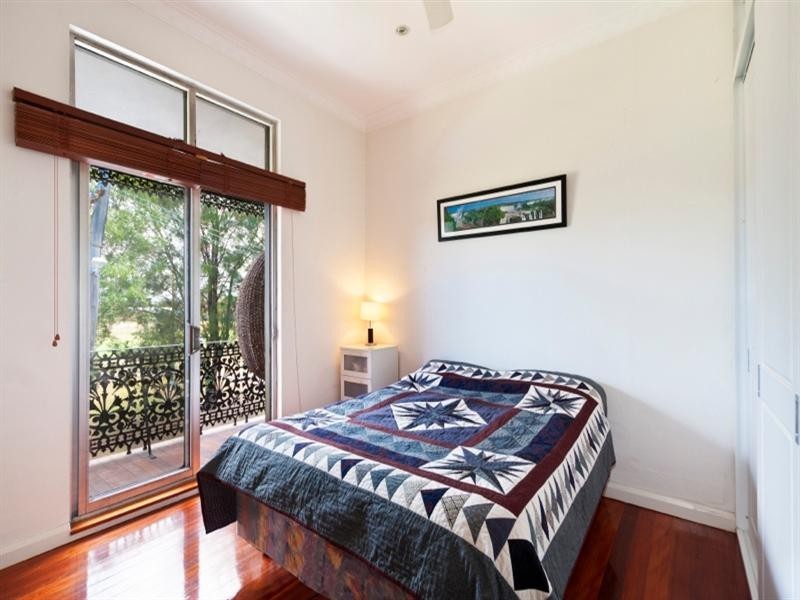 15 Council Street, St Peters NSW 2044